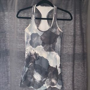 Racer back lululemon tank